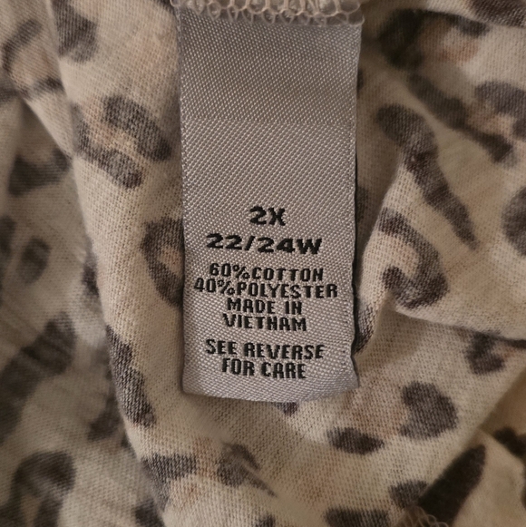 Catherines Animal Print 3/4 Sleeve Fall Comfy Top 2X - Picture 4 of 5